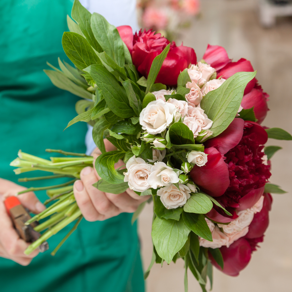 How to Make a Flower Bouquet - Step by Step Guide