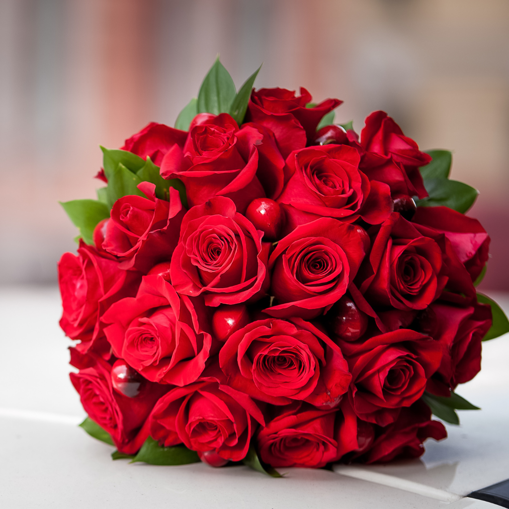 Red Rose Wedding Bouquets 🌸 Elegant Floral Arrangements in Sydney ...