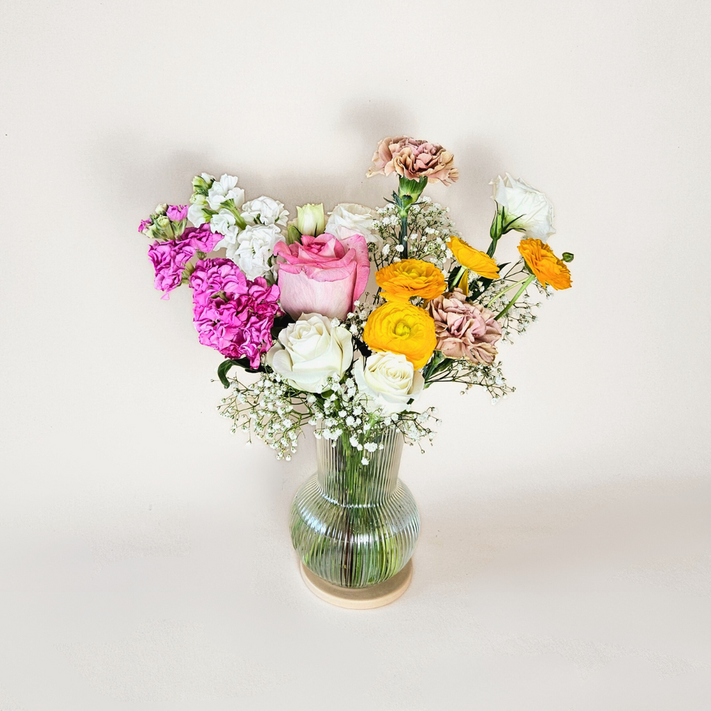 seasonal vase arrangement sydney